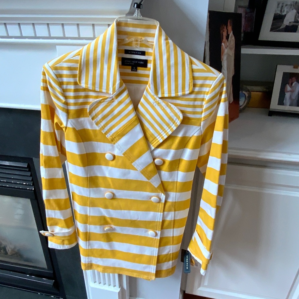Jones New York Signature raincoat with stretch
